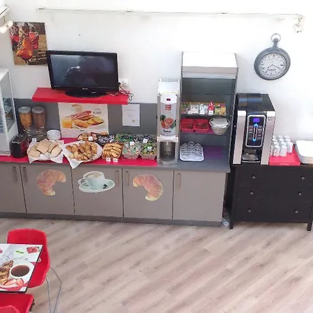 Hotelf1 Ξενοδοχείο Longwy
